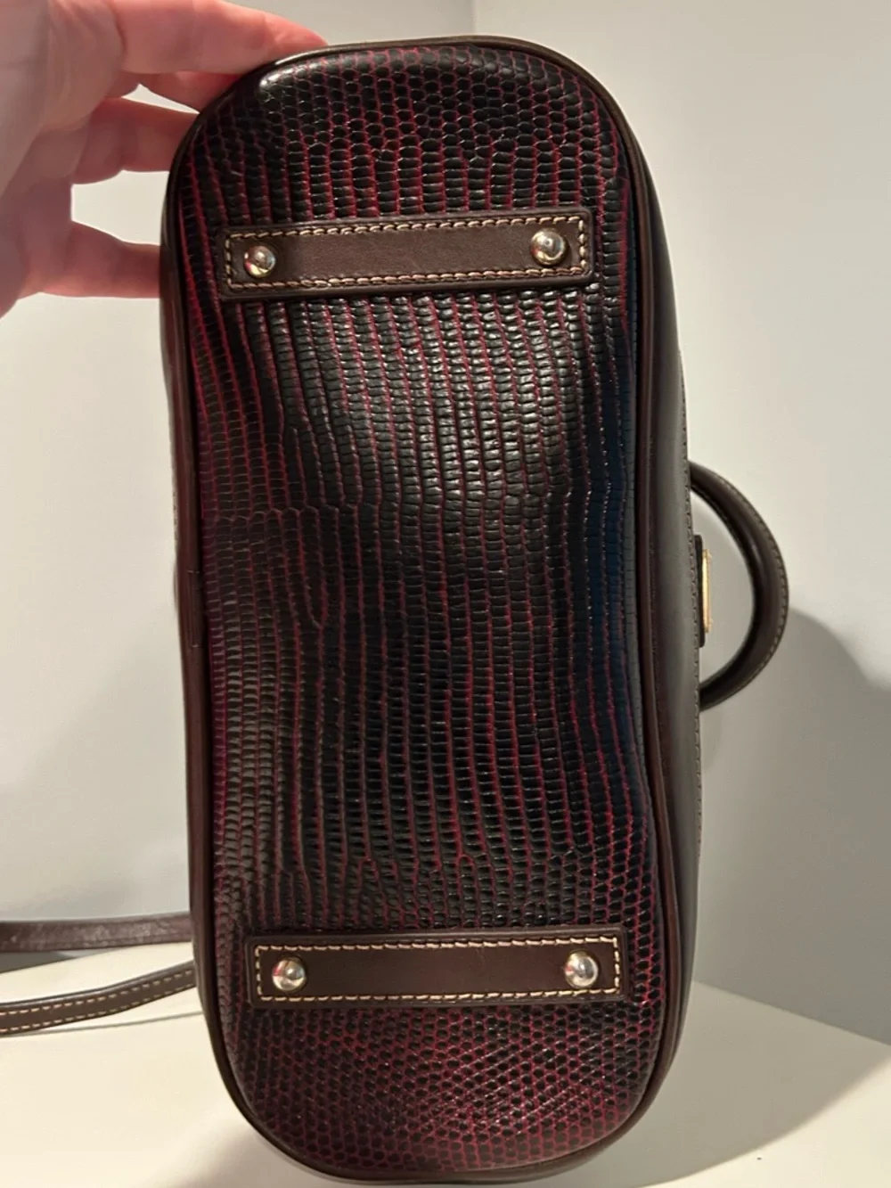 Dooney & Bourke Embossed Lizard Zip Zip Satchel Black EUC - Picture 7 of 10